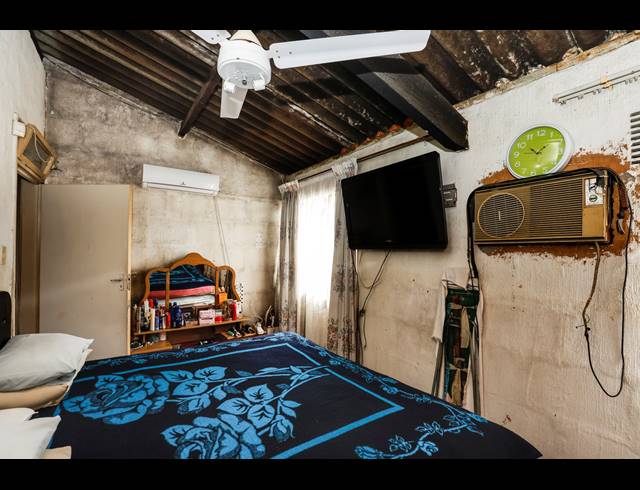 2 BEDROOM FREEHOLD FOR SALE IN EASTBURY